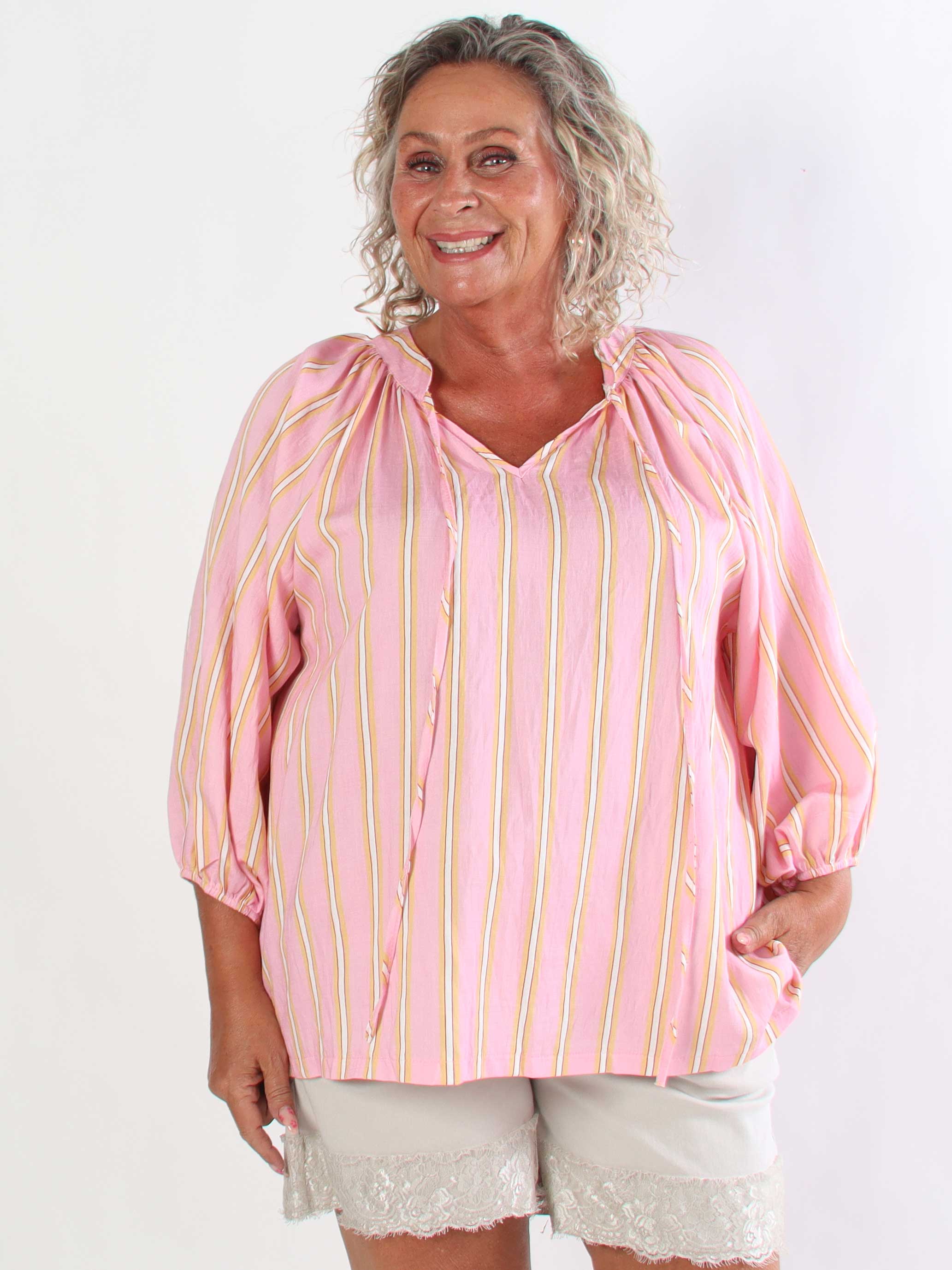 Amidala Shirt - Stribet plus size tunika i let viskoseblanding med smukke ballonærmer